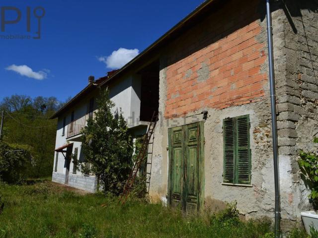 Casa di campagna in vendita di 250 m² in Viale Pietro Porro