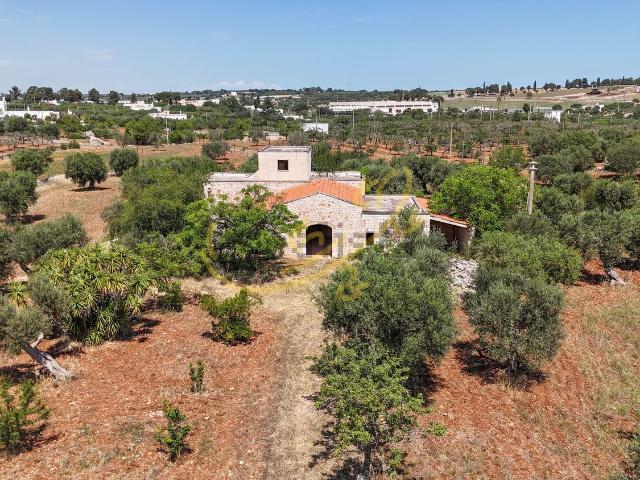 Casa di campagna in vendita di 262 m² in Strada Comunale Fondo della Lupa