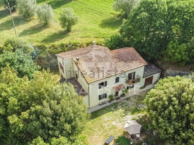 Casa di campagna in vendita di 277 m² in Strada Senza Nome