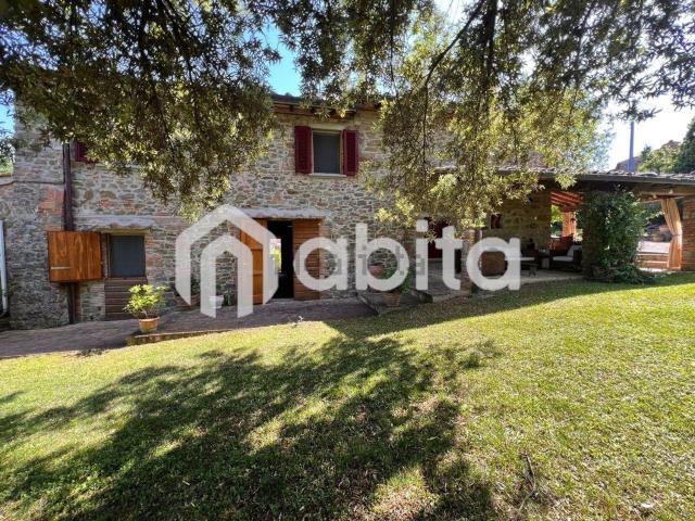 Casa di campagna in vendita di 280 m² in Strada Comunale