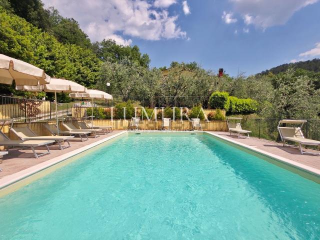Casa di campagna in vendita di 280 m² in Via Mammianese Nord