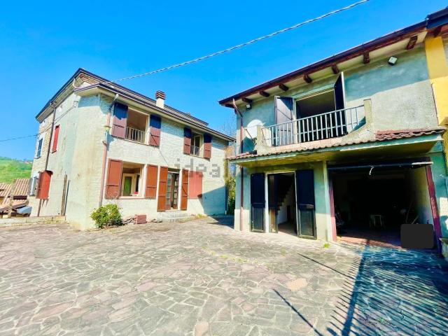 Casa di campagna in vendita di 290 m² in Località Canova, 2