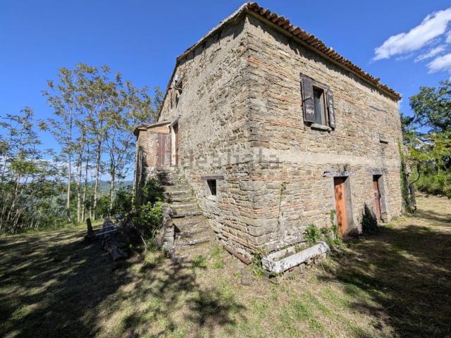 Casa di campagna in vendita di 290 m² in Via Padre Pietro Leoni, 38