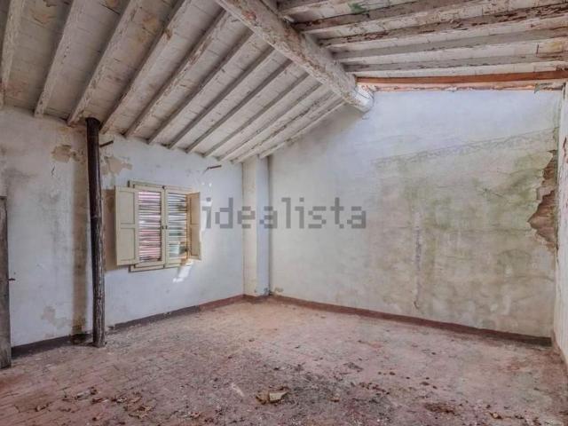 Casa di campagna in vendita di 300 m² in Via Danesi