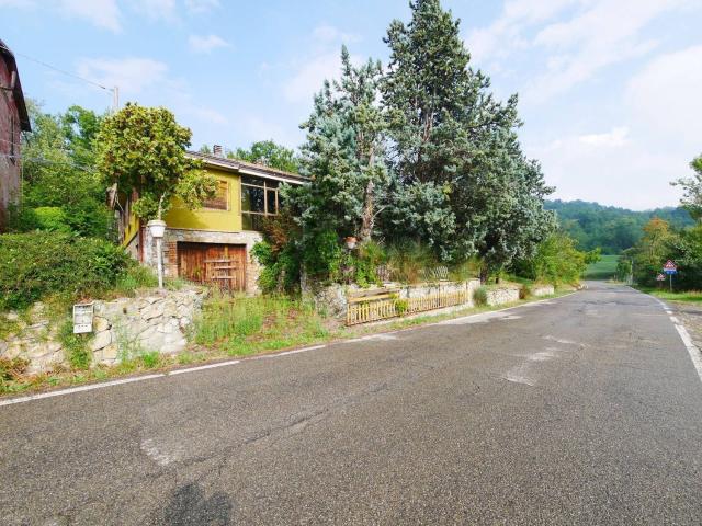 Casa di campagna in vendita di 300 m² in Via Puianello