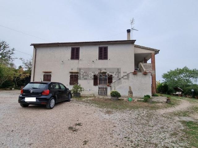 Casa di campagna in vendita di 314 m² in Strada senza nome