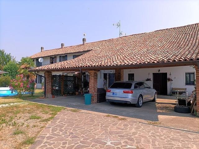 Casa di campagna in vendita di 315 m² in Corso Torino