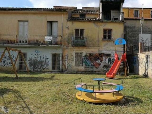 Casa di campagna in vendita di 320 m² in Vico I Belvedere
