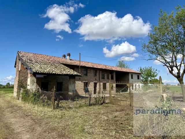 Casa di campagna in vendita di 350 m² in Via San Vigilio