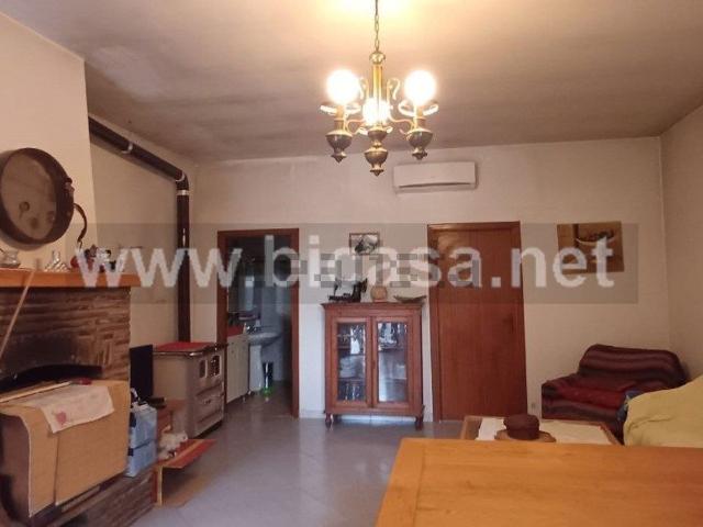 Casa di campagna in vendita di 360 m² in Strada Molino Maggiotti, 1