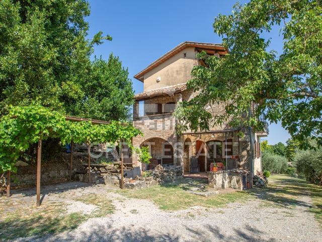 Casa di campagna in vendita di 394 m² in Via di Moggiano