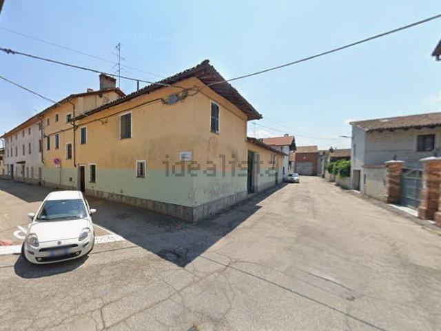 Casa di campagna in vendita di 400 m² in Via Montebello, 52