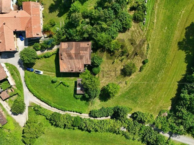 Casa di campagna in vendita di 426 m² in Via Crocefisso, 4