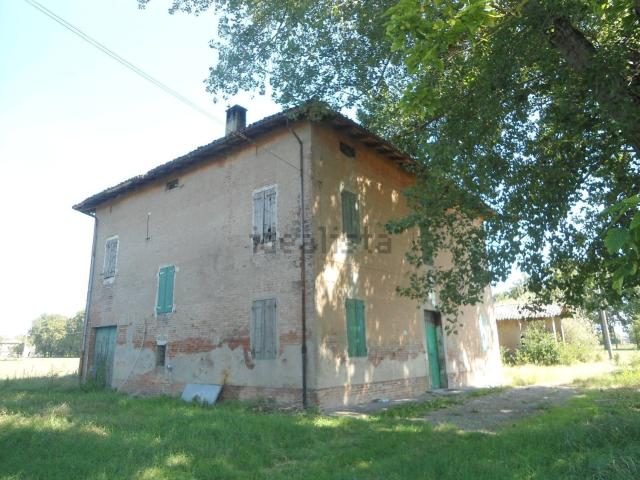 Casa di campagna in vendita di 420 m² in Via Lame