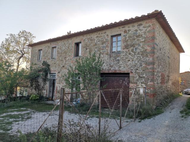 Casa di campagna in vendita di 430 m² in Via San Donato