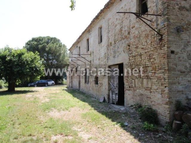 Casa di campagna in vendita di 441 m² in Strada dell&apos Altarello