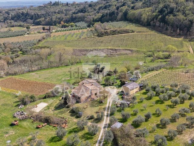 Casa di campagna in vendita di 458 m² in Via delle Lettere