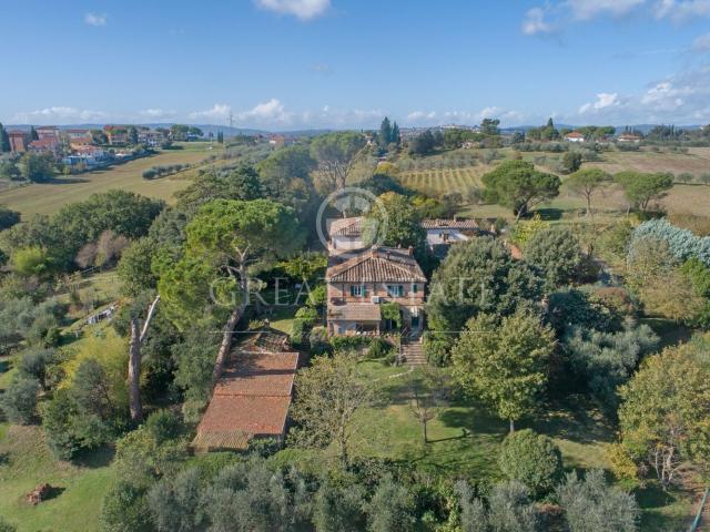 Casa di campagna in vendita di 468 m² in Via dell&apos  Indipendenza