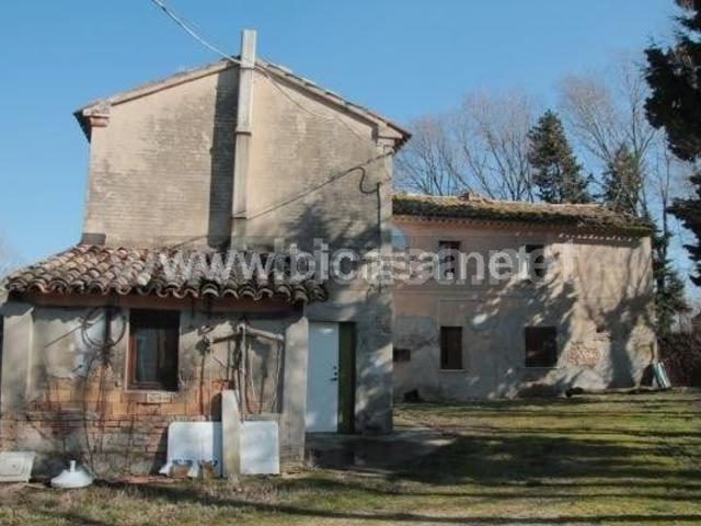 Casa di campagna in vendita di 470 m² in Strada San Giorgio
