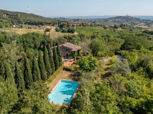 Casa di campagna in vendita di 471 m² in Via Giovanni Cappellett
