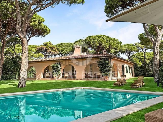 Casa di campagna in vendita di 488 m² in Località Roccamare