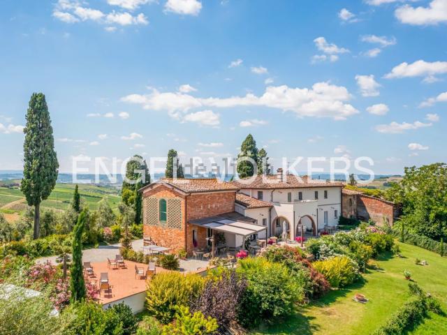 Casa di campagna in vendita di 500 m² in Via del Lungo