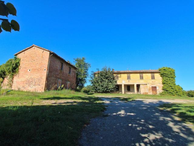 Casa di campagna in vendita di 555 m² in Via Tuliero, 2