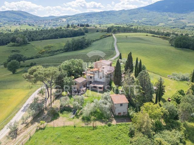 Casa di campagna in vendita di 637 m² in Piazza Plebiscito