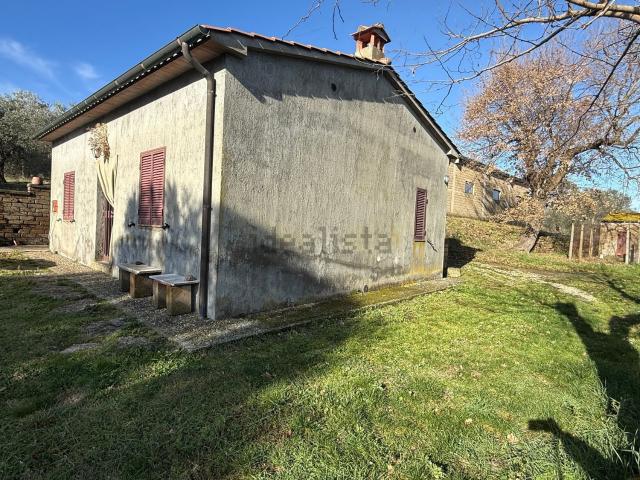 Casa di campagna in vendita di 700 m² in Località pantalla