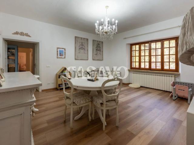 Casa di campagna in vendita di 750 m² in Strada Panoramica Sandro Pertini, 97