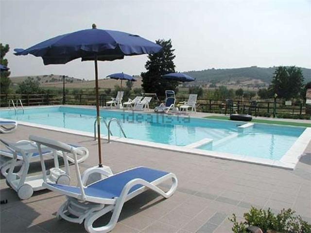 Casa di campagna in vendita di 750 m² in Strada Provinciale