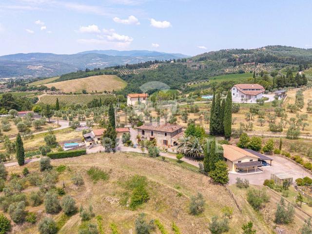 Casa di campagna in vendita di 793 m² in Località Chiassa Superiore
