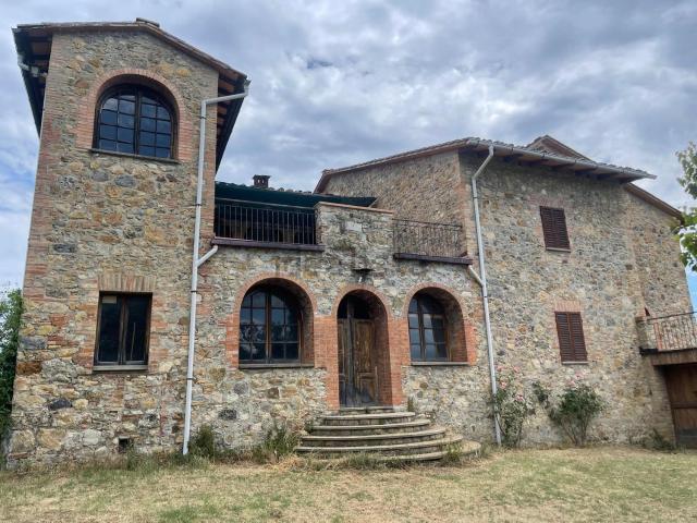 Casa di campagna in vendita di 810 m² in Strada di Cavallano
