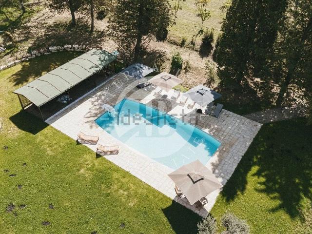 Casa di campagna in vendita di 835 m²