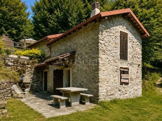 Casa di campagna in vendita di 85 m² in Via alla Costa