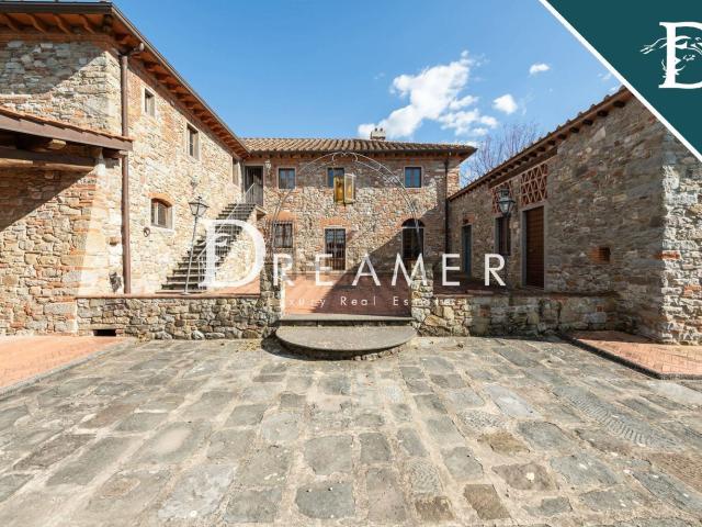 Casa di campagna in vendita di 860 m² in Località le Campacce, 105