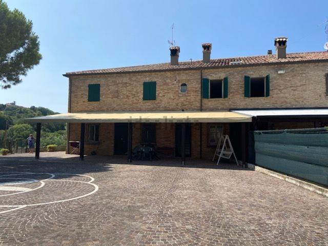 Casa di campagna in vendita di 900 m²
