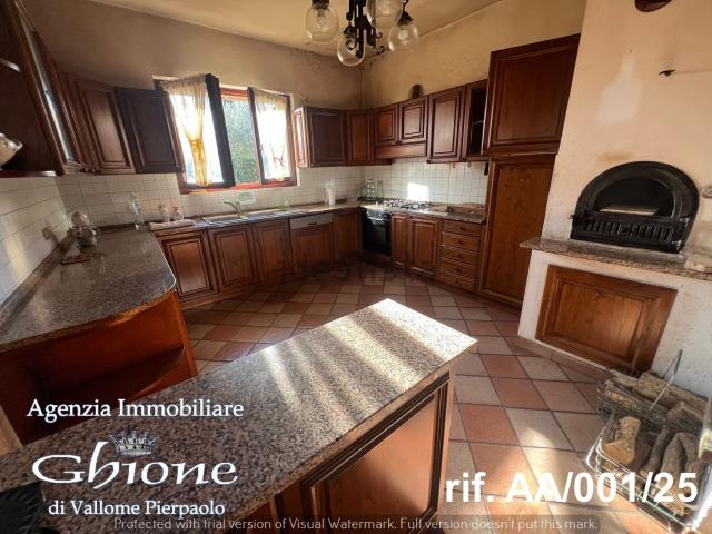 Casa di campagna in vendita di 900 m² in Via del Chianti Classico, 73