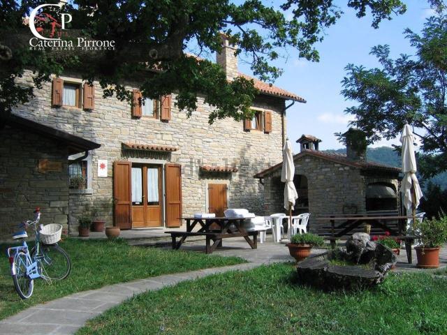 Casa di campagna in vendita di 947 m² in Località Fantino, 1