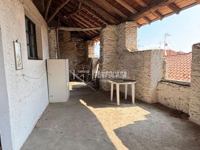 Casa di campagna in vendita di 99 m² in Via Umberto I, 5