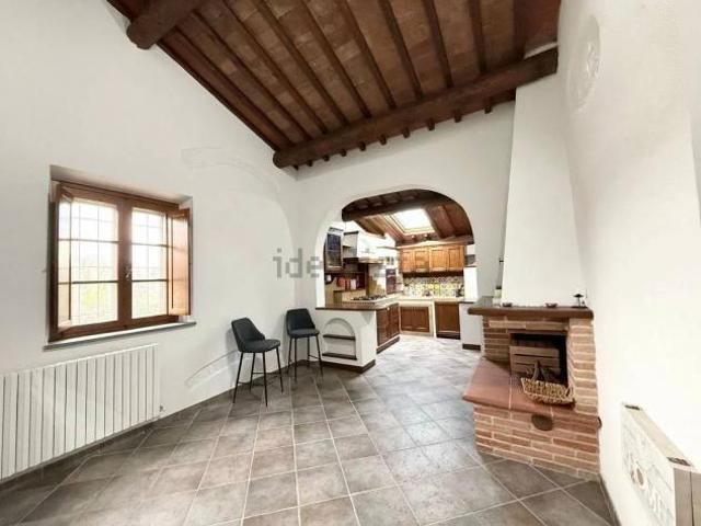 Casa di campagna in Via delle Croci