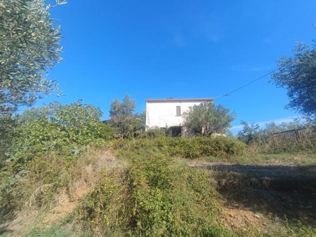 Casa di campagna in Via Giuseppe Garibaldi