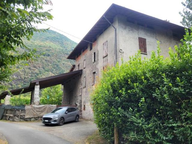 Casa di campagna in Via San Girolamo