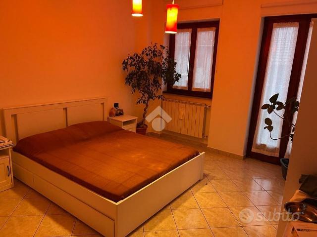 CASA DI CORTE A LONATE POZZOLO
