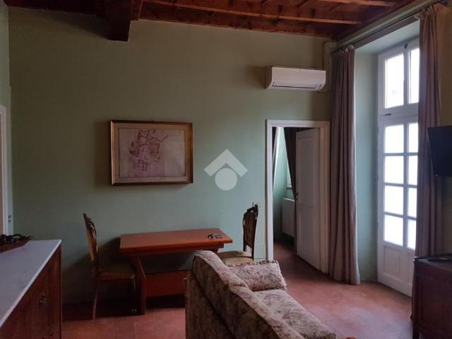 Casa di corte in affitto