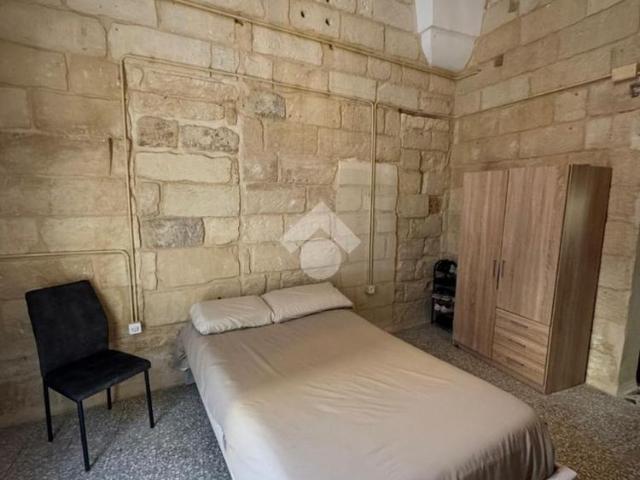 Casa di corte in affitto
