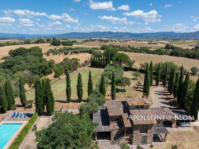 Casa di lusso di 359 mq in vendita Via del Petrischio, 6, Cortona, Toscana