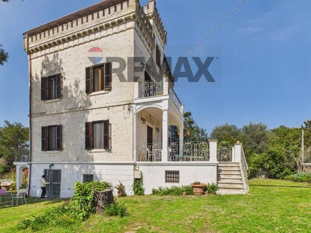 Casa di lusso di 361 mq in vendita Contrada Carmine di Vallegna, SNC, Ostuni, Brindisi, Puglia