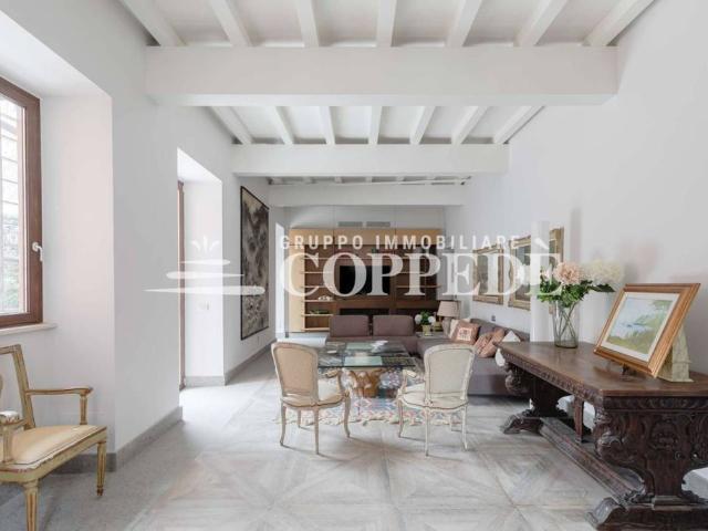 Casa di lusso di 560 mq in vendita via di Santa Dorotea, Roma, Lazio