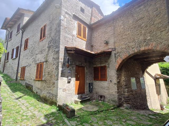 Casa di paese in affitto di 90 m² in Via del Castagno, 40